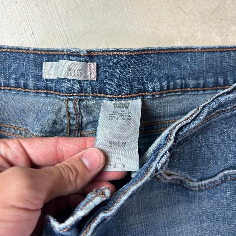 Levi-s Women's Blue and Navy Jeans - Picture 3 of 6